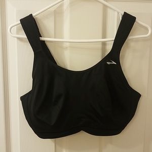 Brooks formally moving comfort Maia bra